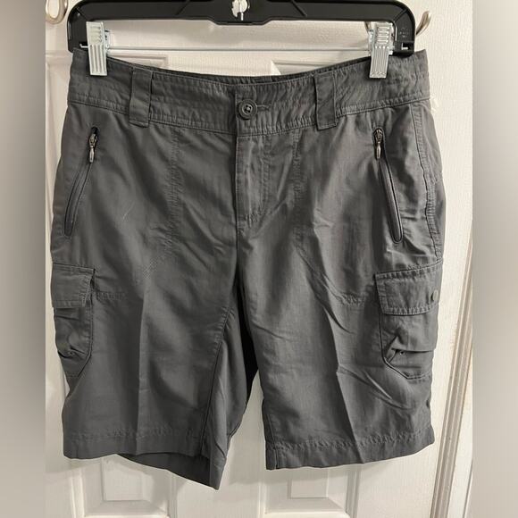 COLUMBIA Ladies’ Dark Gray Cargo Shorts Sz 4 - Picture 1 of 5